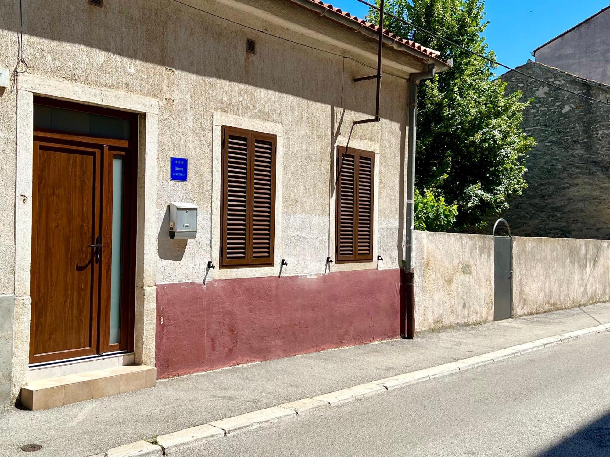 V&V Apartment Pula Exterior photo
